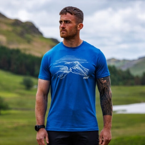 Inov-8 グラフィック Tシャツ 半袖 ''helvellyn'' メンズ ブルー